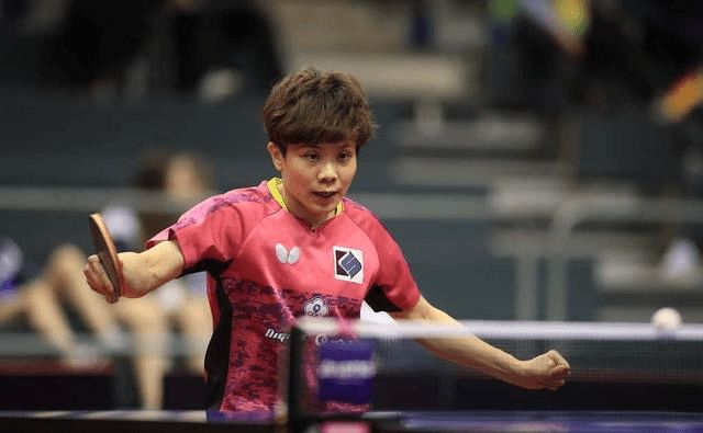 推向风口浪 推向风口浪